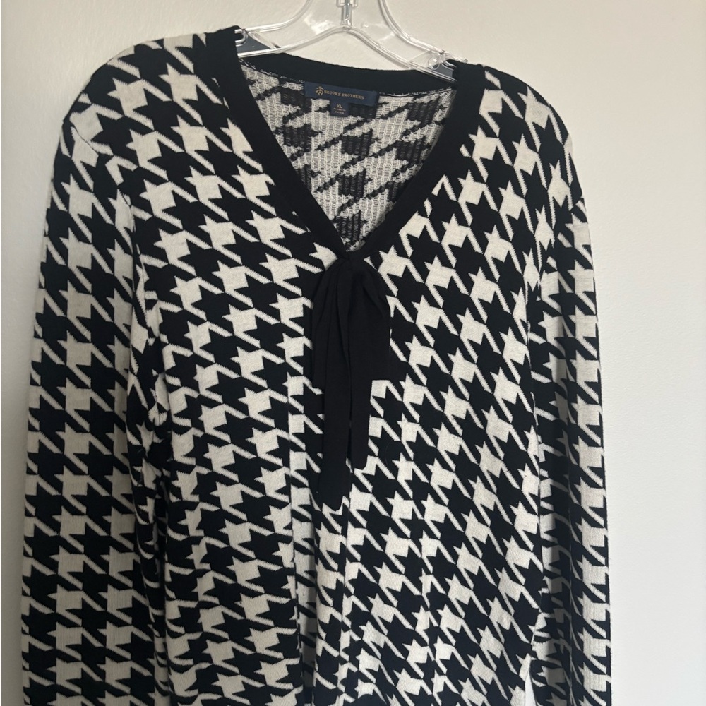 Brooks Brothers Black and White Houndstooth Cardigan